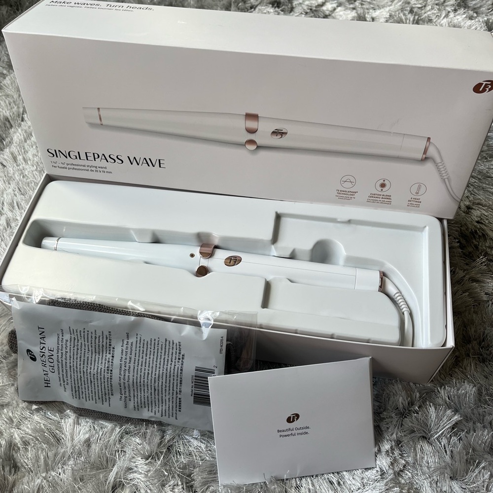 T3 Singlepass Wave 1 1/4” - 3/4” Professional Styling Wand